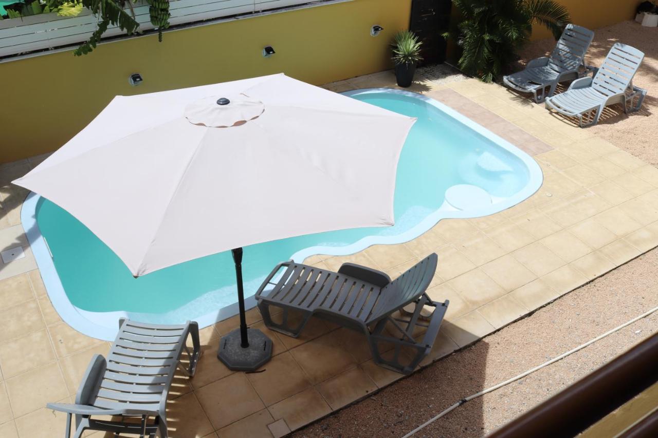 Seacret Bay Lägenhet Pereybere Beach Exteriör bild